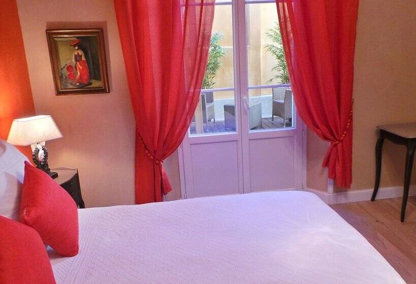 컴포트 룸, Relais Du Postillon