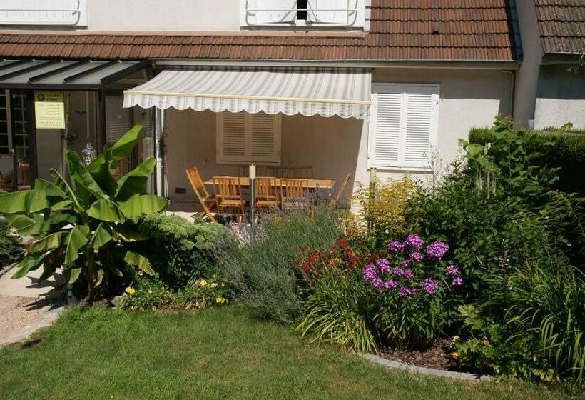 Номер Стандарт, Chambres D Hotes à Autun