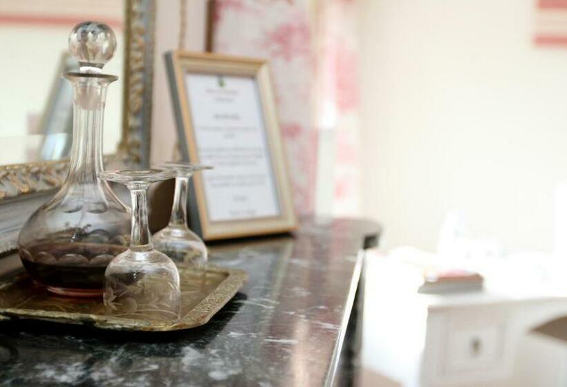 غرفة كومفورت, Château Du Bois De La Noe