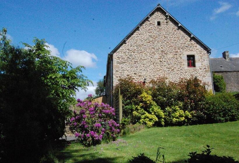 Дом 2 Спальни, Maison D Hotes & Gites Domaine De La Garaye