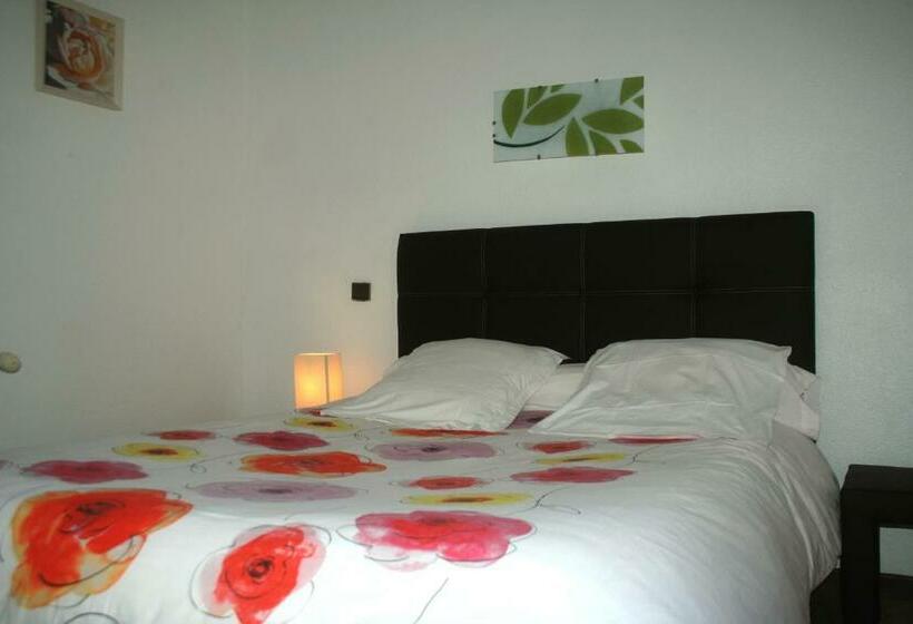 اتاق استاندارد, Hôtel Les Castets D'ayré