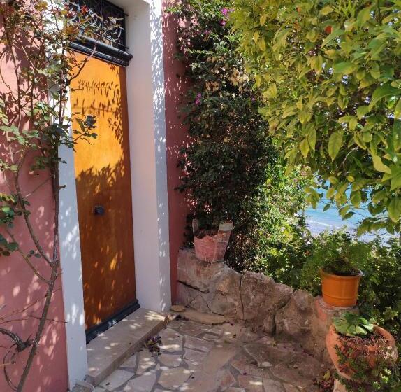 Номер Superior Вид на Море, Les Galets Hôtel Et B&b
