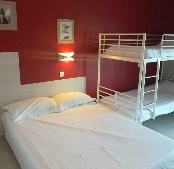 スーペリアの４人部屋, Fasthotel Montpellier Baillargues