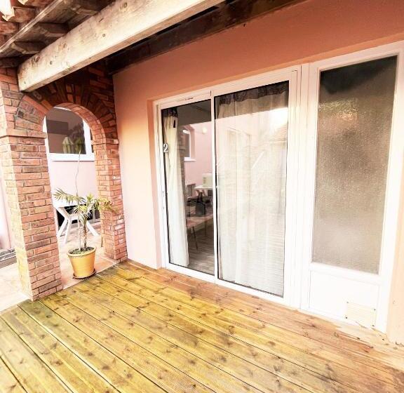 غرفة قياسية, & Cantine De La Plage