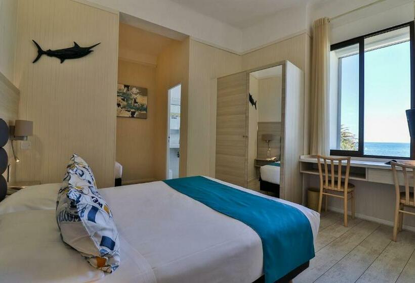 Номер Стандарт Вид на Море, Golf Hôtel