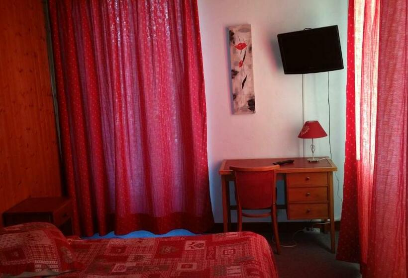 اتاق استاندارد با چشم‌انداز, Hôtel Le Tourisme