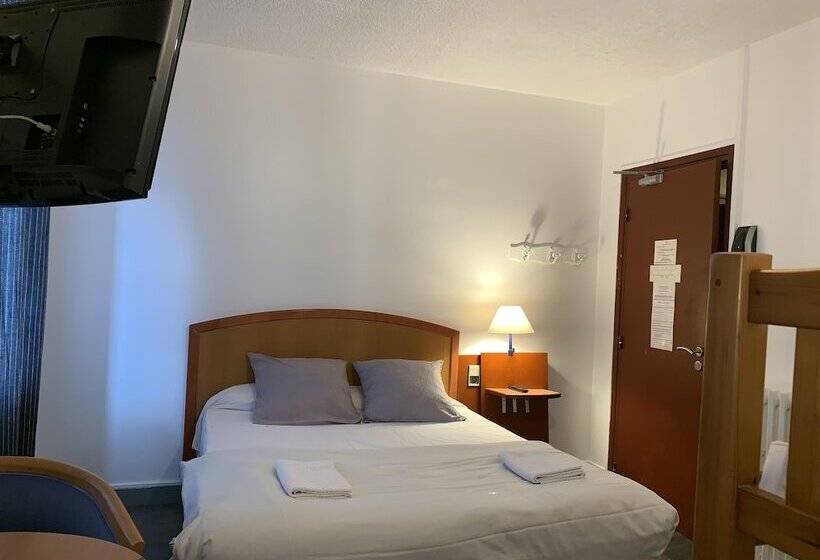 Четырехместный Номер Стандарт, Hôtel Mondial