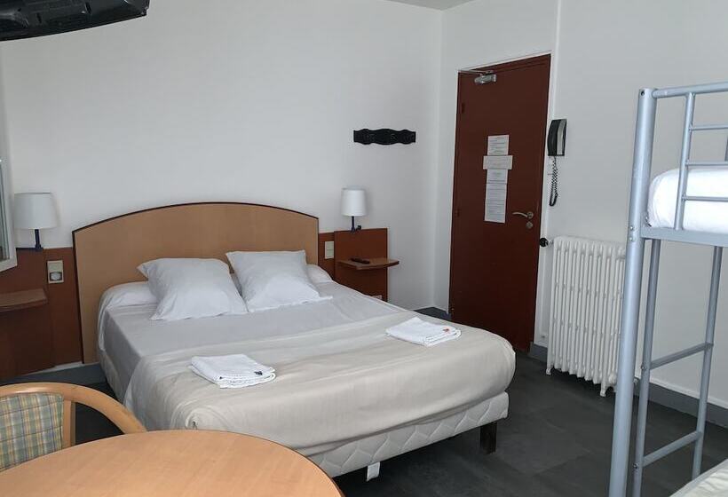 Четырехместный Номер Стандарт, Hôtel Mondial