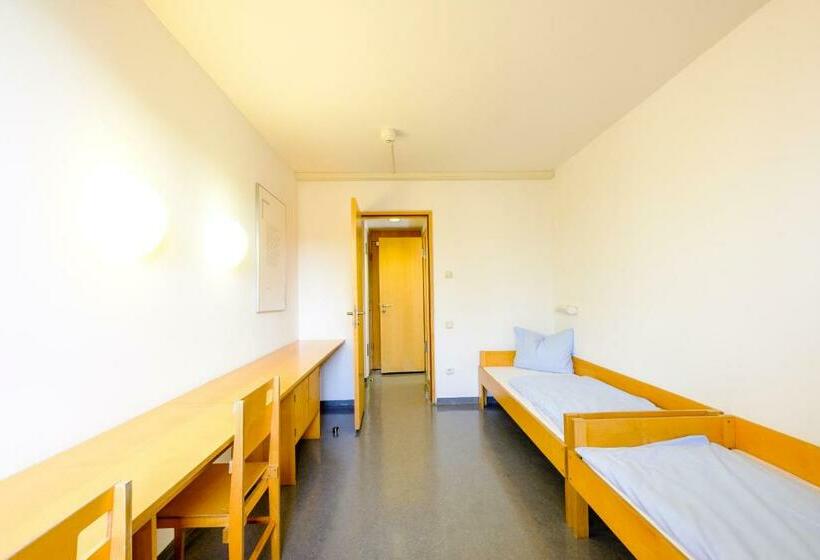 Номер Стандарт, Internationales Jugendgästehaus Dachau