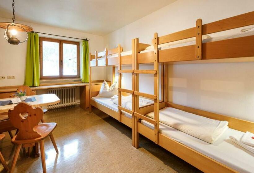 Четырехместный Номер Стандарт, Jugendherberge Kreuth Am Tegernsee