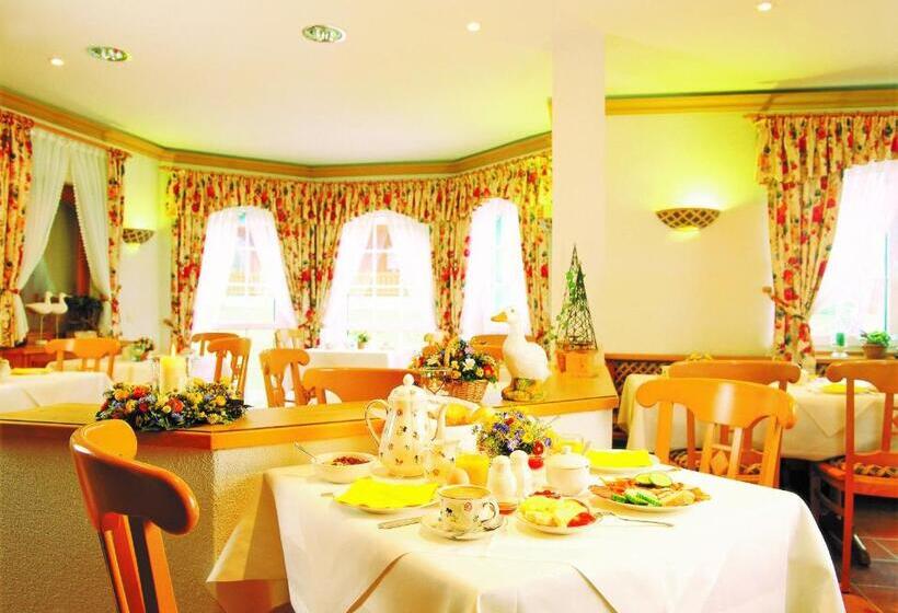 Классический номер с террасой, Landhaus Müritzgarten Hotel Garni