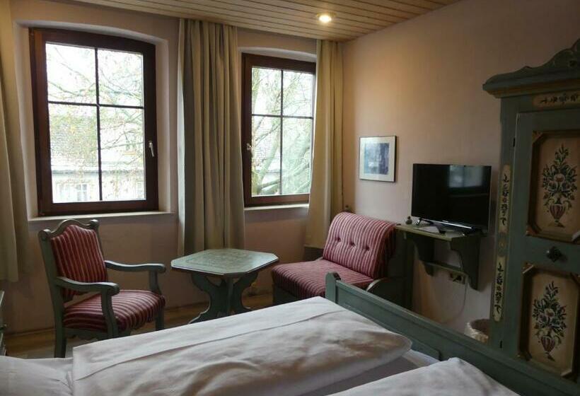 Классический Номер, Bayerischer Hof