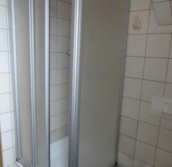 Номер Economy, Bayerischer Hof