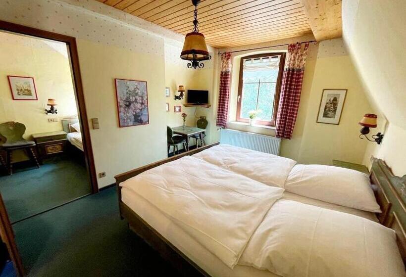 Семейный Номер Классика, Bayerischer Hof