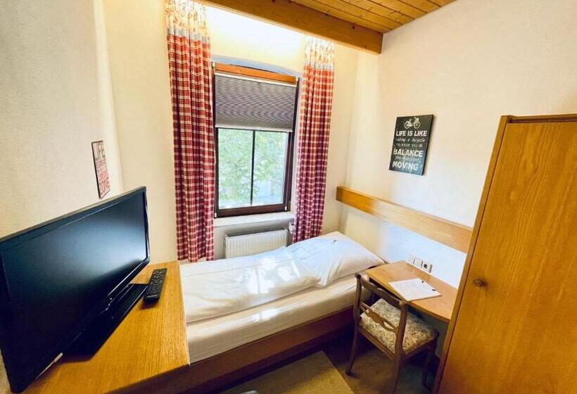 Номер Economy Индивидуальный, Bayerischer Hof