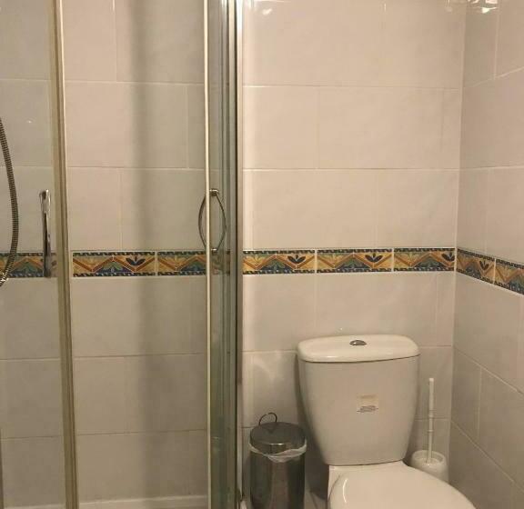 Семейный Номер, Merchant House