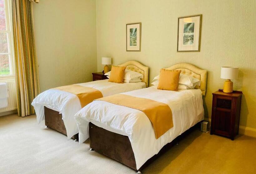 غرفة قياسية مطلّة علي الحديقة, West Plean House