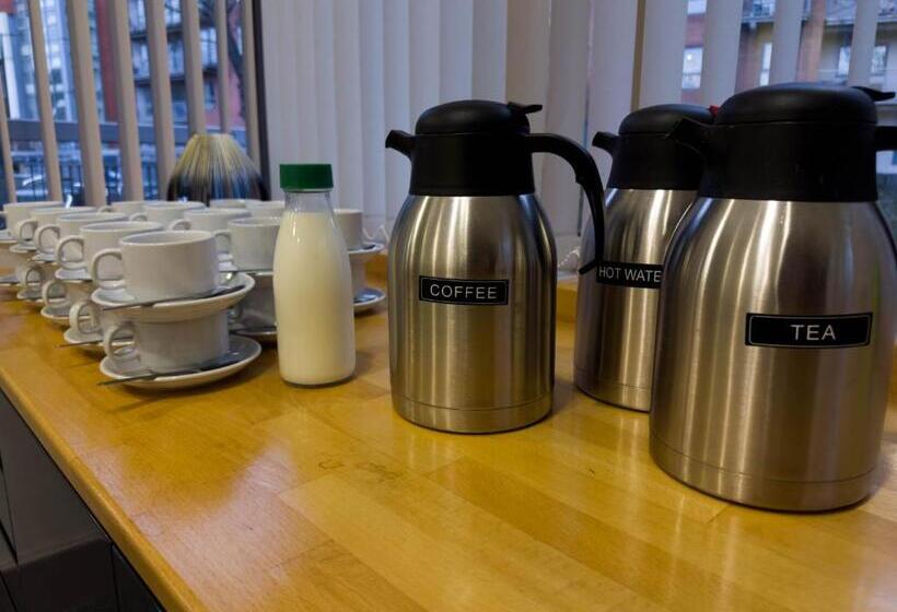 スタンダードシングルルーム, Wilson Carlile Centre