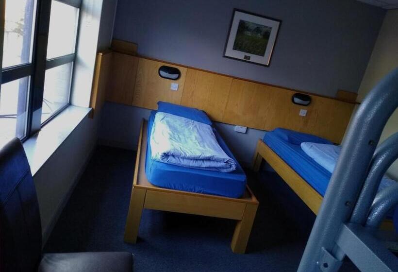 اتاق استاندارد سه نفره, Belfast International Youth Hostel
