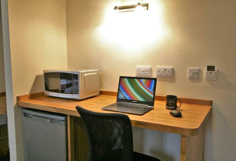 Люкс, Central Hotel Gloucester By Roomsbooked