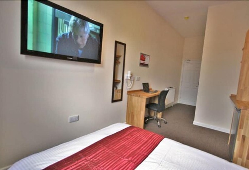 Номер Стандарт, Central Hotel Gloucester By Roomsbooked