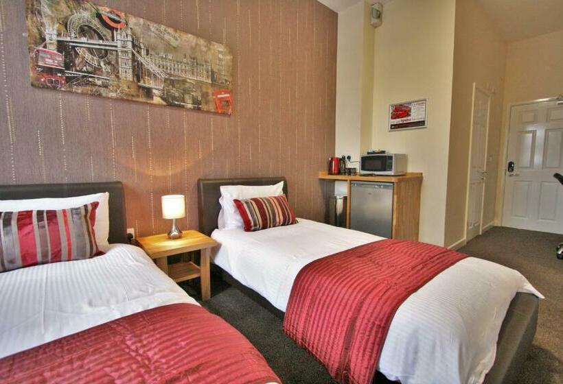Номер Стандарт, Central Hotel Gloucester By Roomsbooked