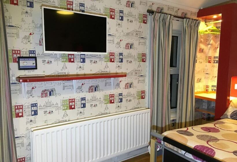 חדר סטנדרט לארבעה, Portrush Holiday Hostel Guesthouse