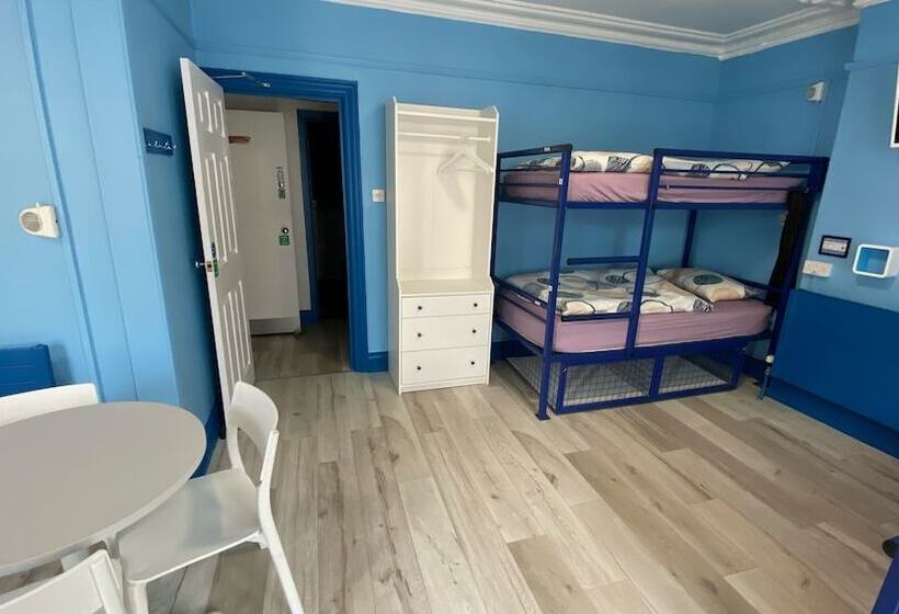 סוויטה משפחתית, Portrush Holiday Hostel Guesthouse