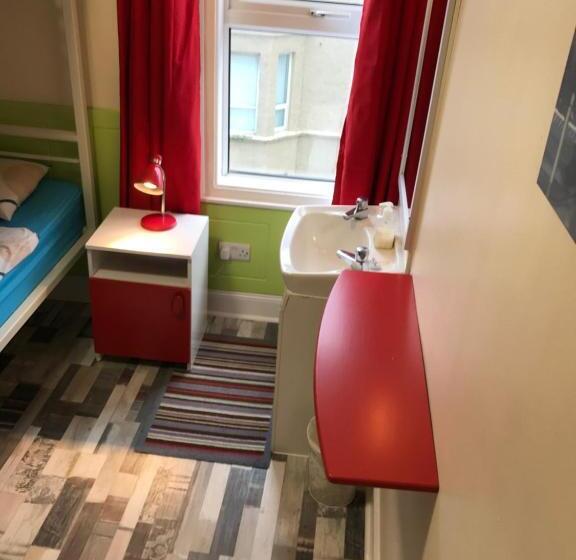 חדר סטנדרט חדר אמבטיה משותף, Portrush Holiday Hostel Guesthouse