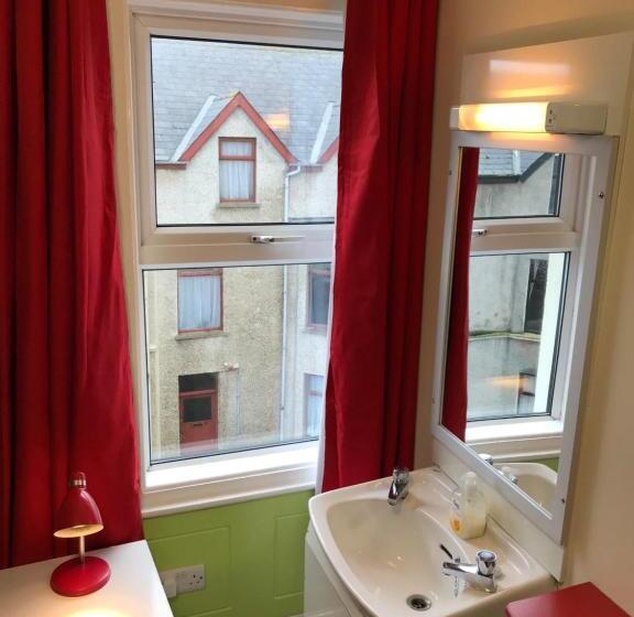 חדר סטנדרט חדר אמבטיה משותף, Portrush Holiday Hostel Guesthouse