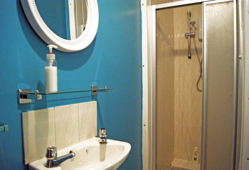 חדר סטנדרט חדר אמבטיה משותף, Portrush Holiday Hostel Guesthouse