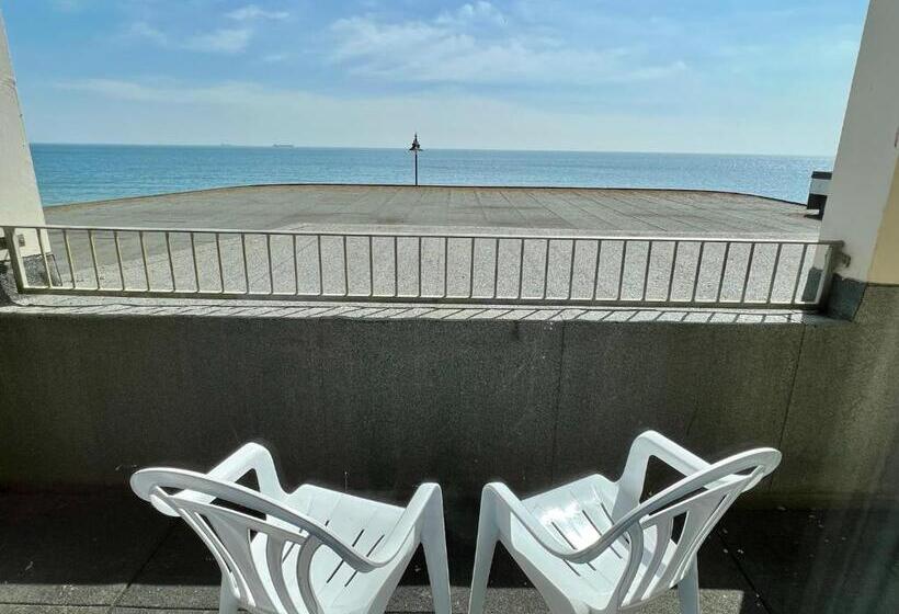 수피리어 패밀리 룸, Sandringham Hotel   Seafront, Sandown   Free Car Ferry