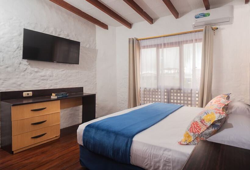 Номер Deluxe Вид на Город, Hostal North Seymour