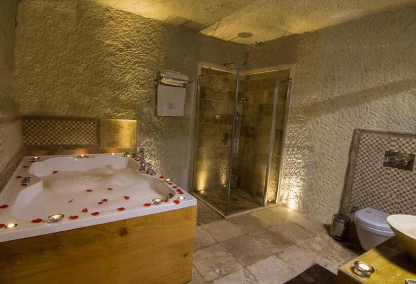 Quarto Estandar com Hidromassagem, Azure Cave Suites   Cappadocia
