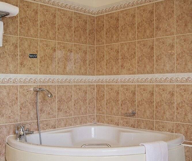 Номер Deluxe, Waveney House