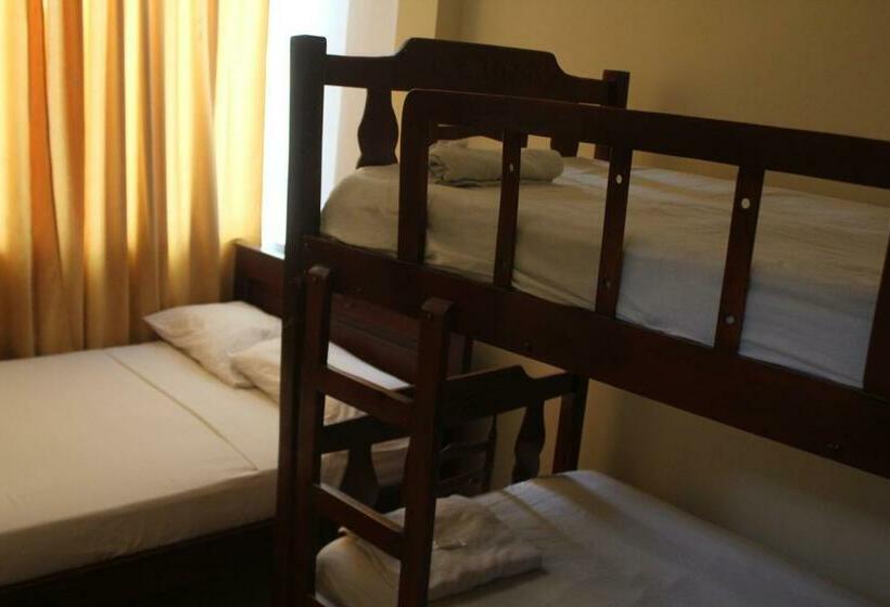 标准三人间, Hostal Rosa Mar