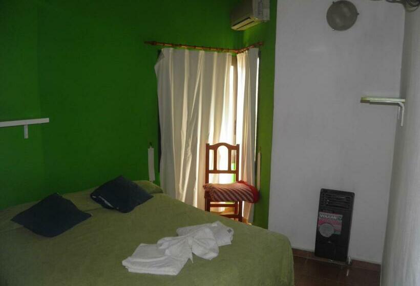 スタンダードルーム, Carlos Paz Hostel&suites
