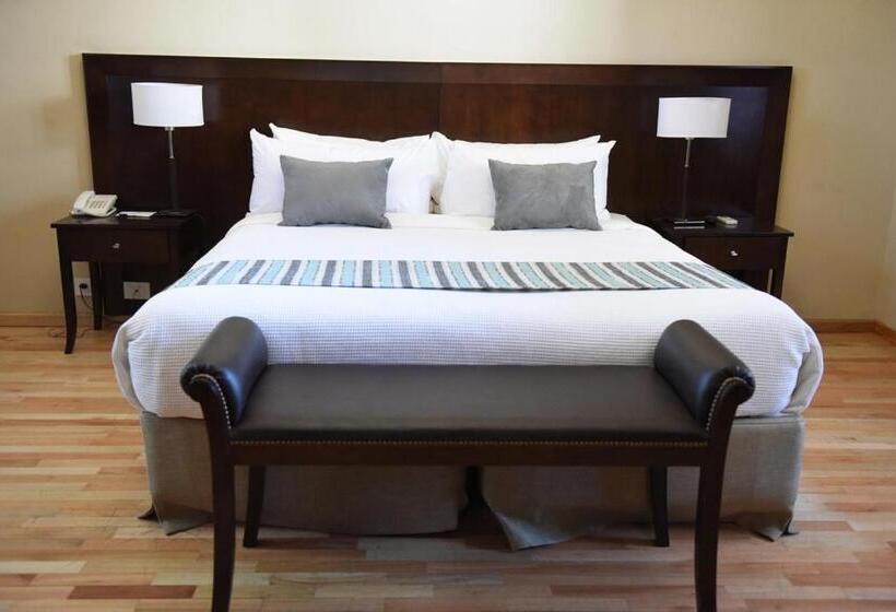 Люкс Повышенной Комфортности, Howard Johnson Resort & Spa Escobar