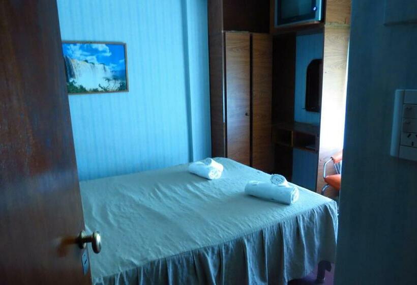 标准单人间, Acuarius