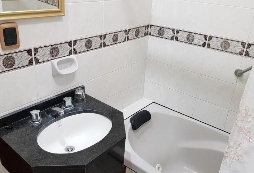 Family Suite, Atlantico