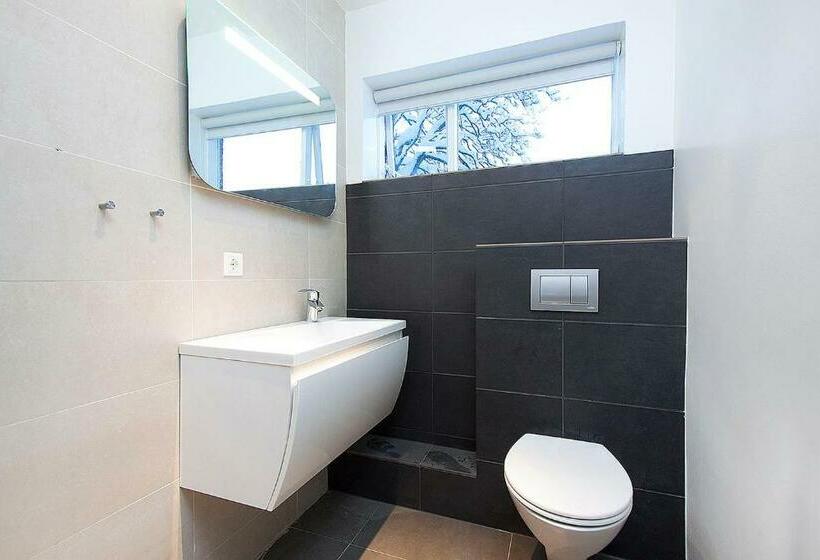 Pokój Standard z Balkonem, Nordurey Guesthouse