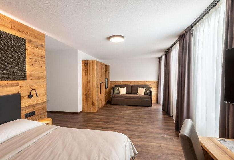 Полулюкс с Балконом, Alpino Wellness & Spa