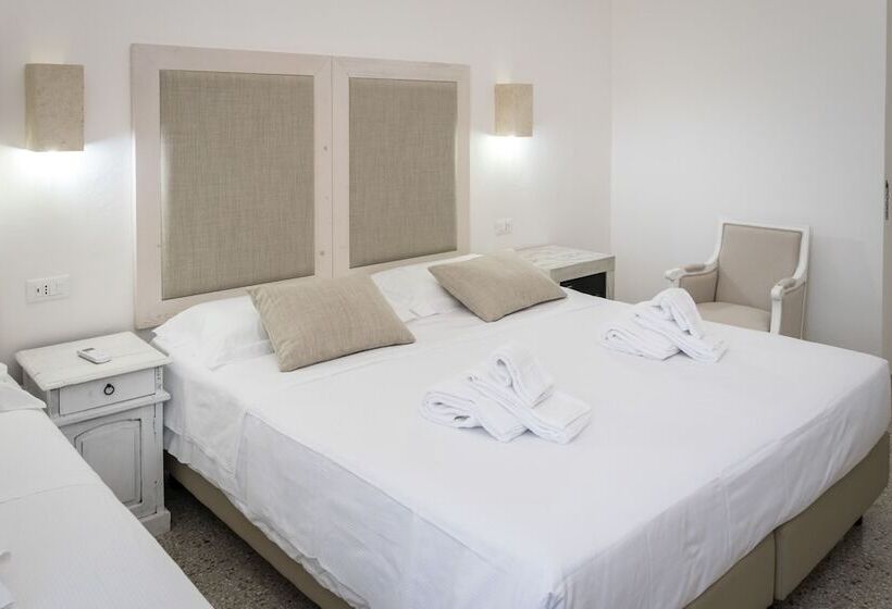 اتاق استاندارد سه نفره, Masseria Mazzetta Salento Corte Del Falconiere B&b