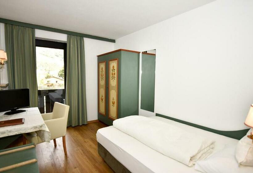 Номер Стандарт Индивидуальный с Балконом, Parkhotel Tirolerhof