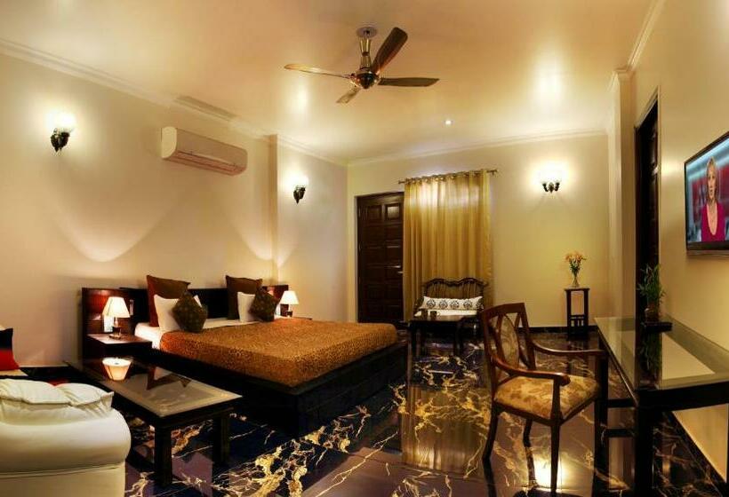스탠다드 스튜디오, Perch Arbor Suites