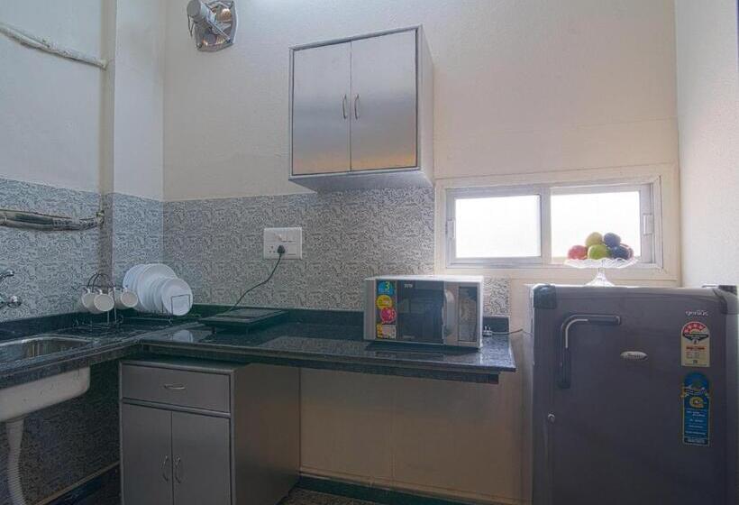 스탠다드 스튜디오, Perch Arbor Suites