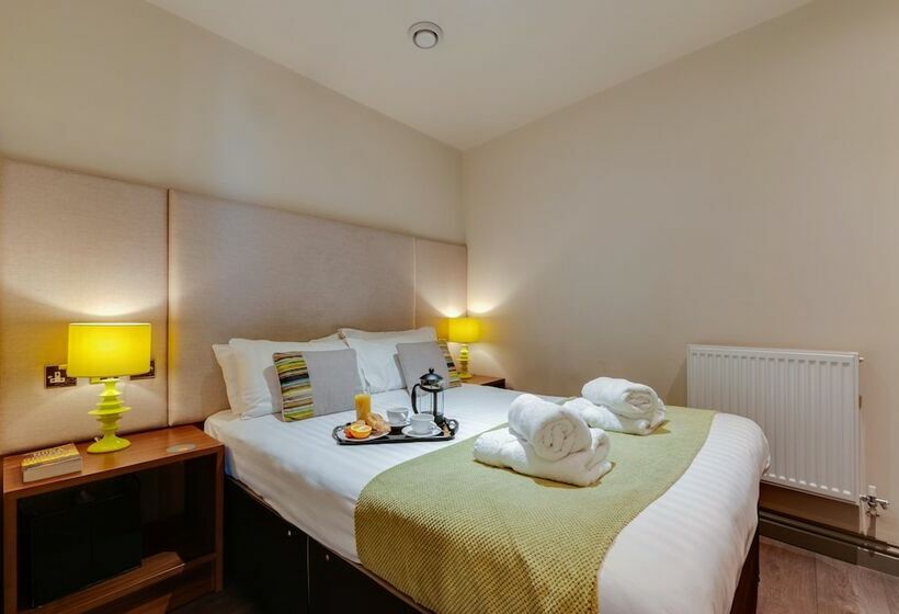 חדר בסיסי, Base Serviced Apartments  City Road
