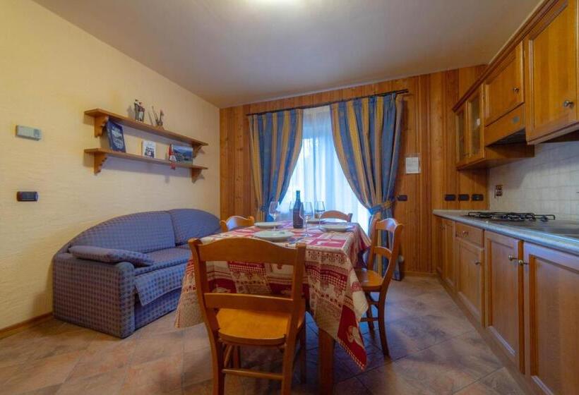 Апартаменты 2 спальни Вид на Сад, Family Apartments Le Chalet