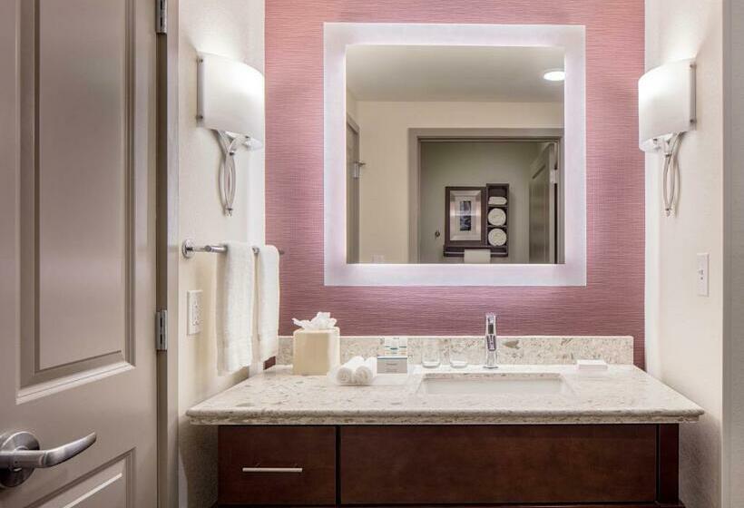 带阳台套房, Homewood Suites By Hilton New Orleans French Quarter