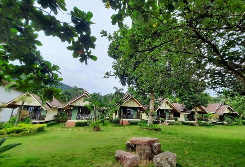بانگلوی استاندارد با چشم‌انداز دریا, Koh Chang Bailan Beach Resort